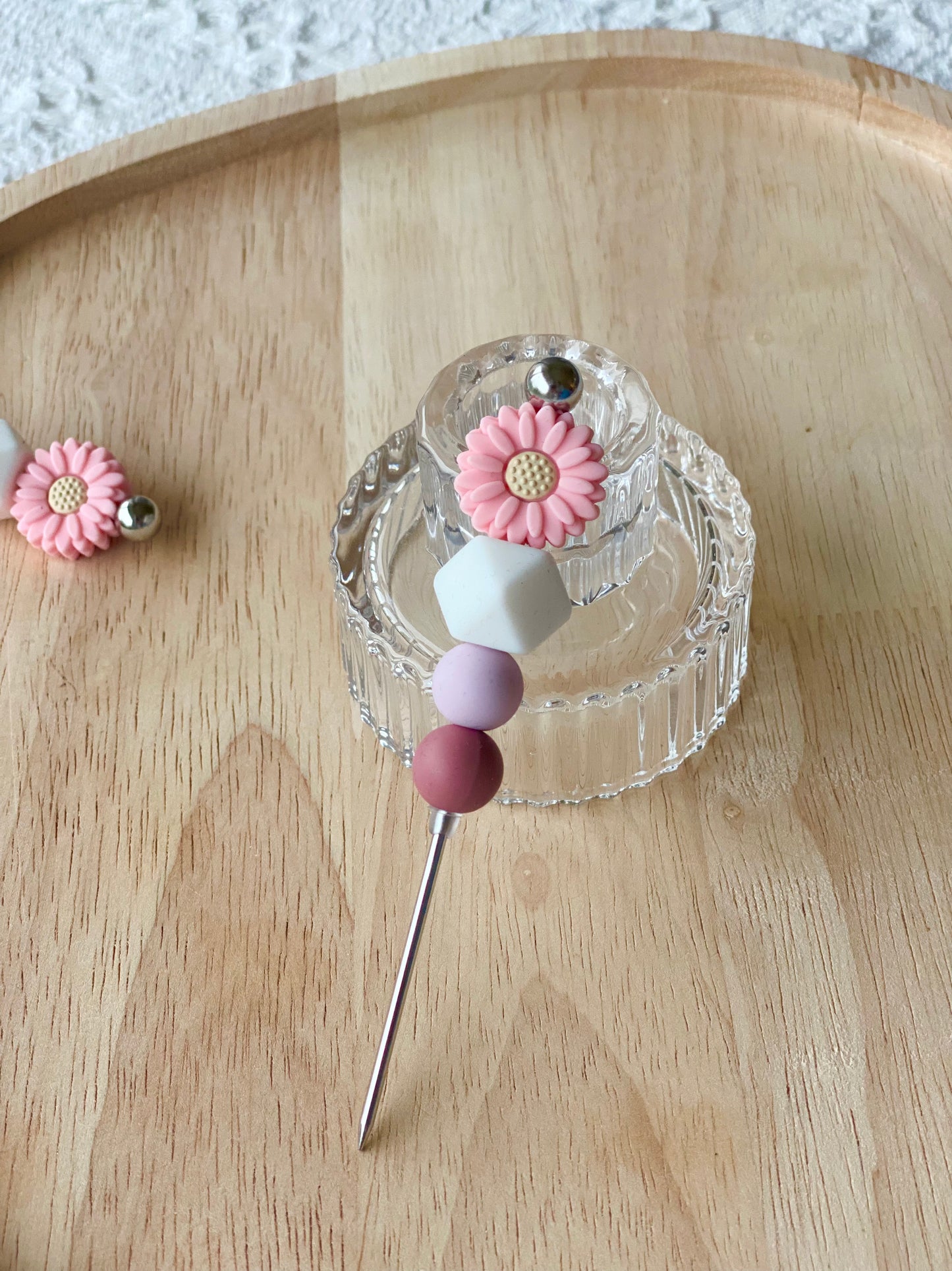 Scribe Marguerite Rose 1